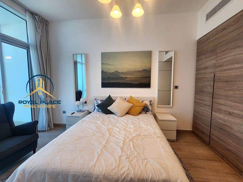 Upgraded | Vacant | Marina View