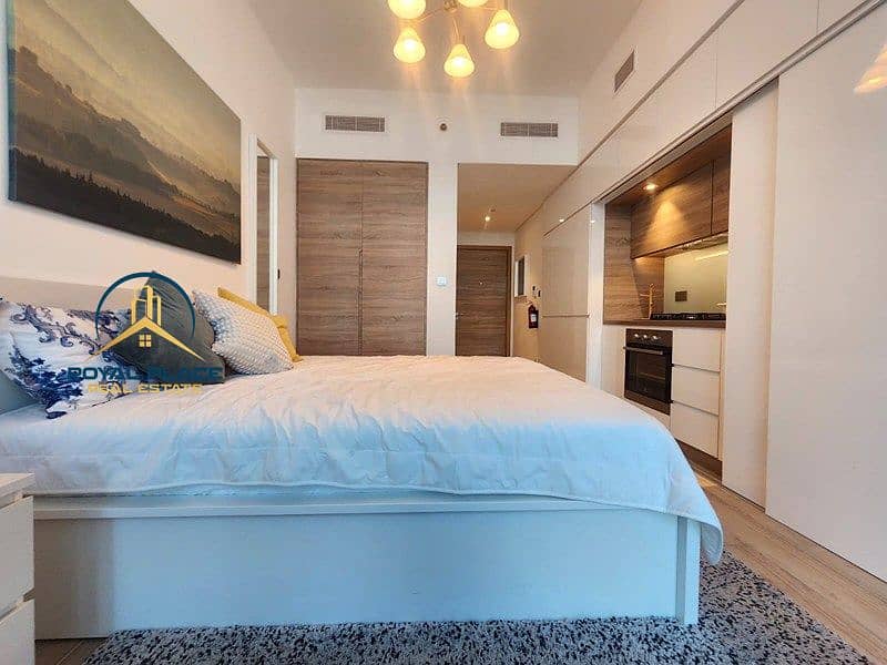 Upgraded | Vacant | Marina View