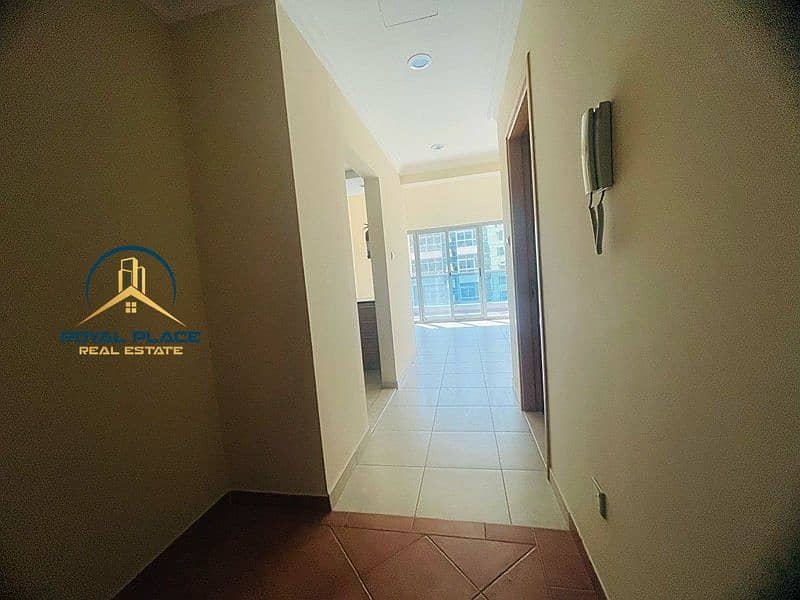 Spacious | Chiller-Free| Prime Location - Image 7