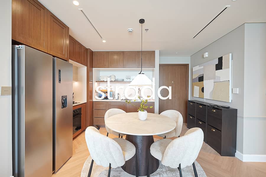 Full View | Upgraded and Furnished | High floor