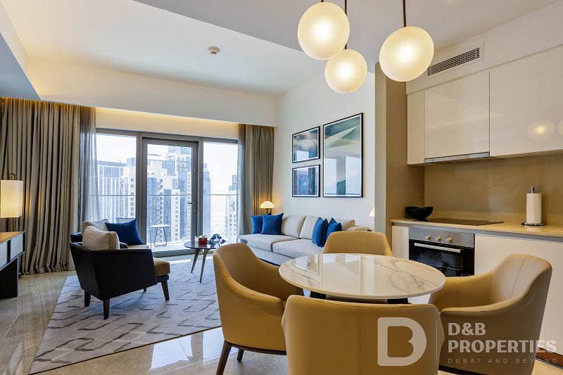 Downtown Skyline and Park View | Mid Floor - Image 6