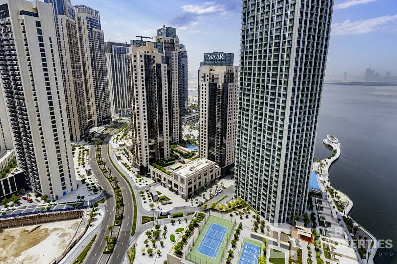 Downtown Skyline and Park View | Mid Floor - Image 17