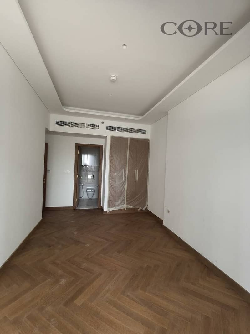 BRAND NEW BUILDING | 2 BEDROOM | LARGE LAYOUT