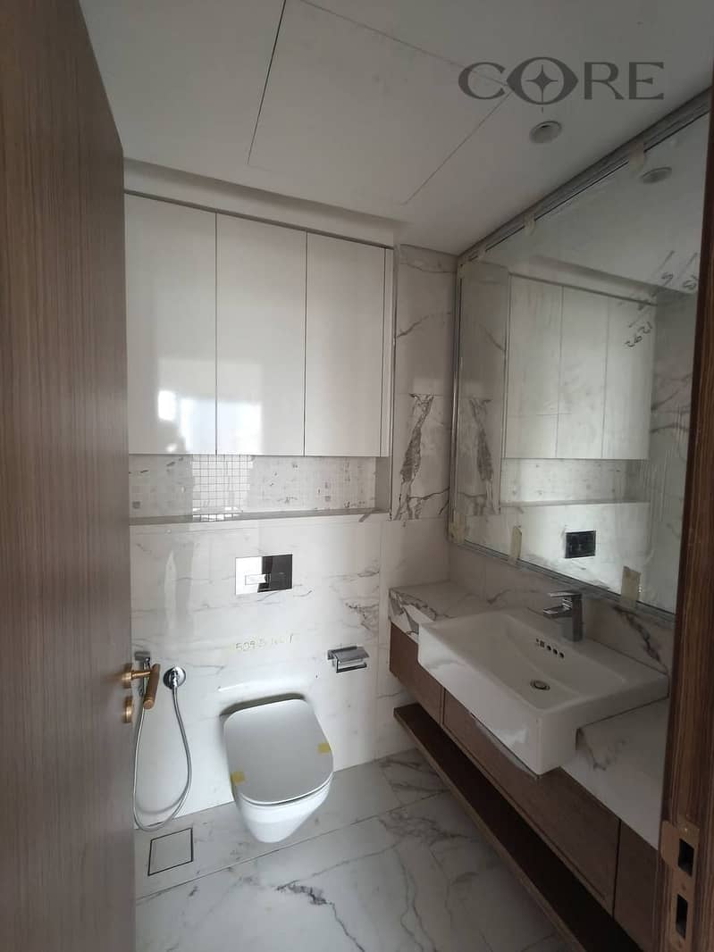 BRAND NEW BUILDING | 2 BEDROOM | LARGE LAYOUT - Image 6