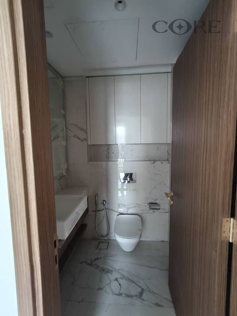 BRAND NEW BUILDING | 2 BEDROOM | LARGE LAYOUT - Image 7