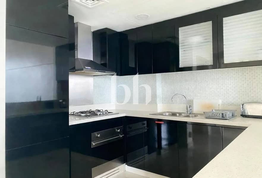 High Rise | Elegant Living Space | Prime Spot Area - Image 19