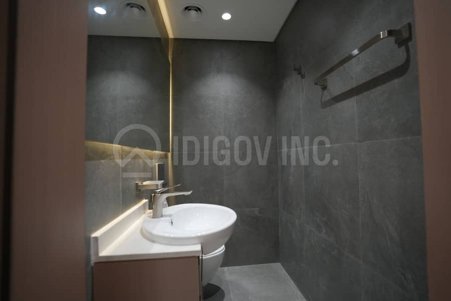 Brand-New 1 Bedroom | High Floor | Huge Layout | 2 Wardrobes | Fully Furnished | 82,000 AED - Image 6