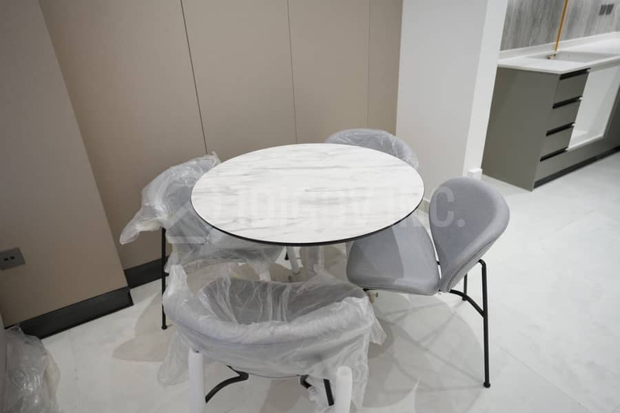 Brand-New 1 Bedroom | High Floor | Huge Layout | 2 Wardrobes | Fully Furnished | 82,000 AED - Image 10