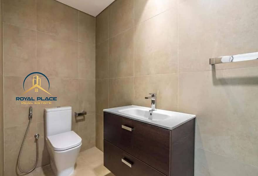 PRIME LOCATION | SPACIOUS | BEST DEAL - Image 8