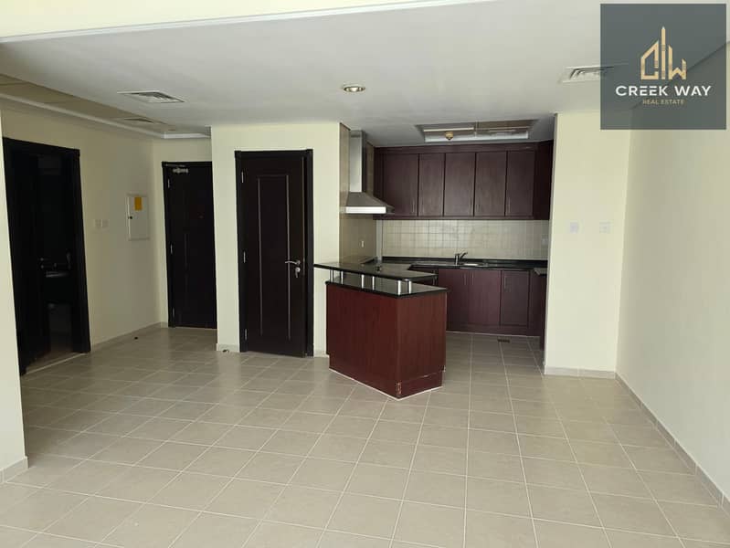 Large One bedroom with Balcony