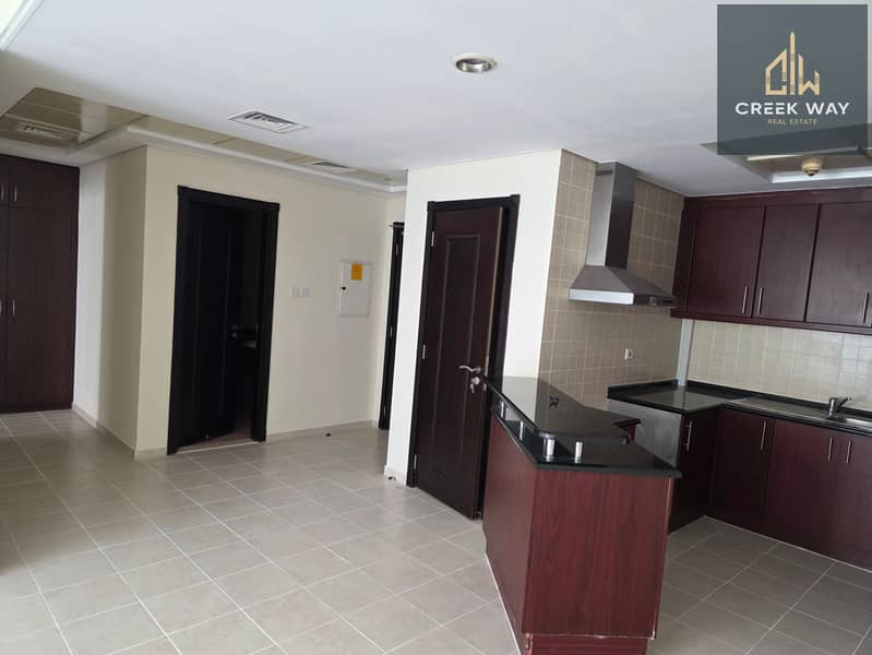 Large One bedroom with Balcony