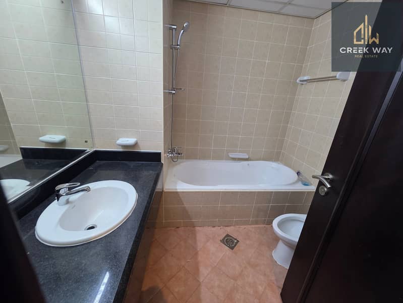 Large One bedroom with Balcony - Image 17