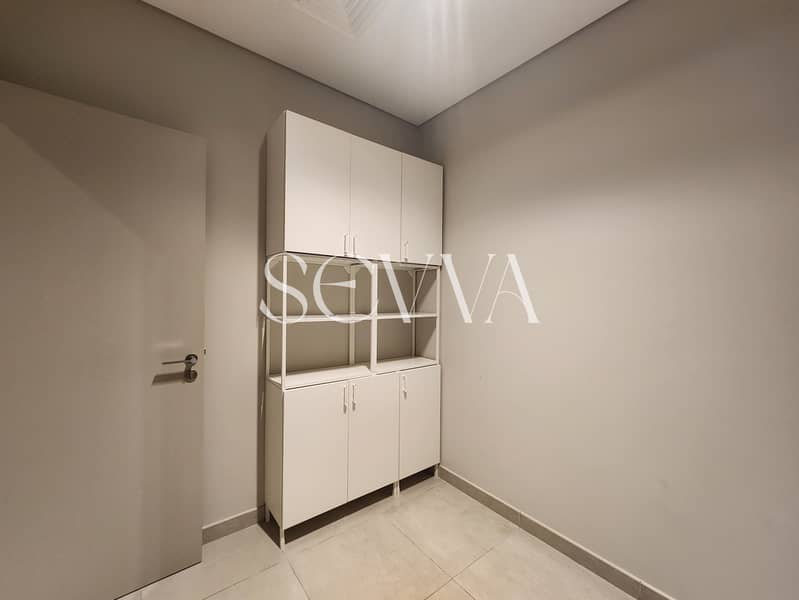 Fully Furnished - Burj Khalifa View - Tesla Charger - Vacant - Image 6