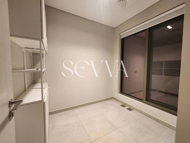 Fully Furnished - Burj Khalifa View - Tesla Charger - Vacant - Image 7