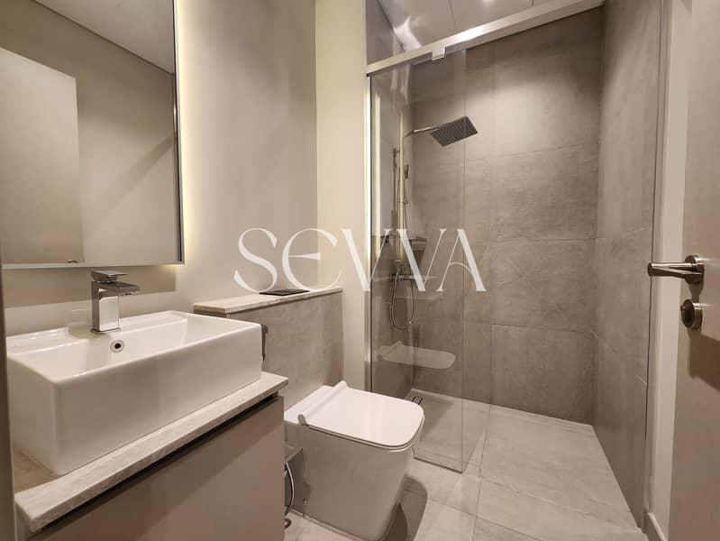 Fully Furnished - Burj Khalifa View - Tesla Charger - Vacant - Image 8