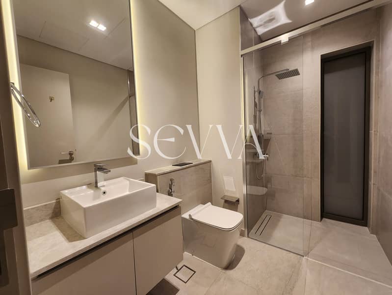 Fully Furnished - Burj Khalifa View - Tesla Charger - Vacant - Image 14