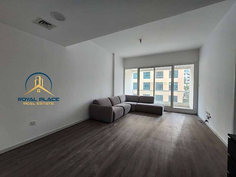 Newly Renovated | UPGRADED | CHILLER FREE - Image 7