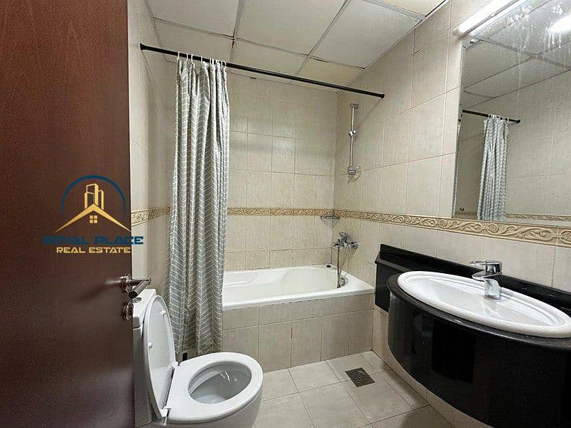 SPACIOUS | PRIME LOCATION | BRIGHTEN UNIT - Image 12