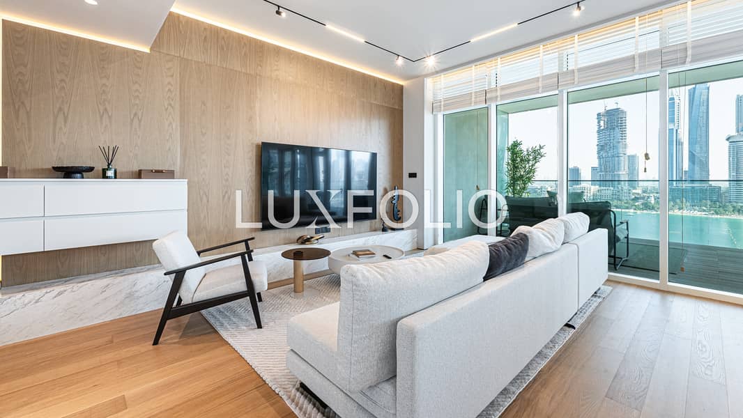 ULTRA LUXURY RENOVATION | SAUNA AND COLD PLUNGE BUILT IN | FULL MARINA VIEWS - Image 9