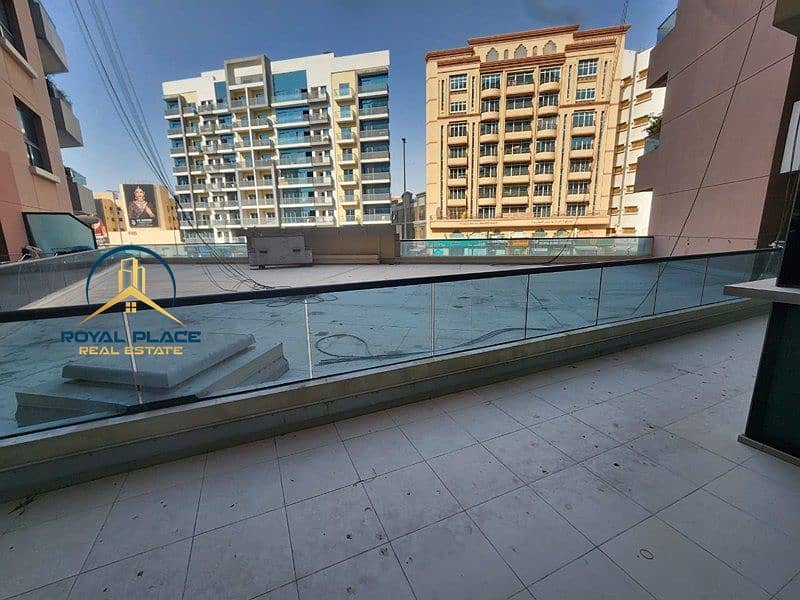 Spacious 3BR | Chiller Free | Near Sharaf DG Metro