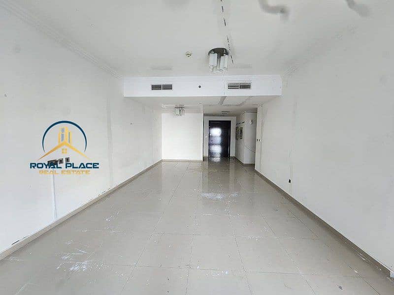 Spacious | Near Metro | Closed Kitchen