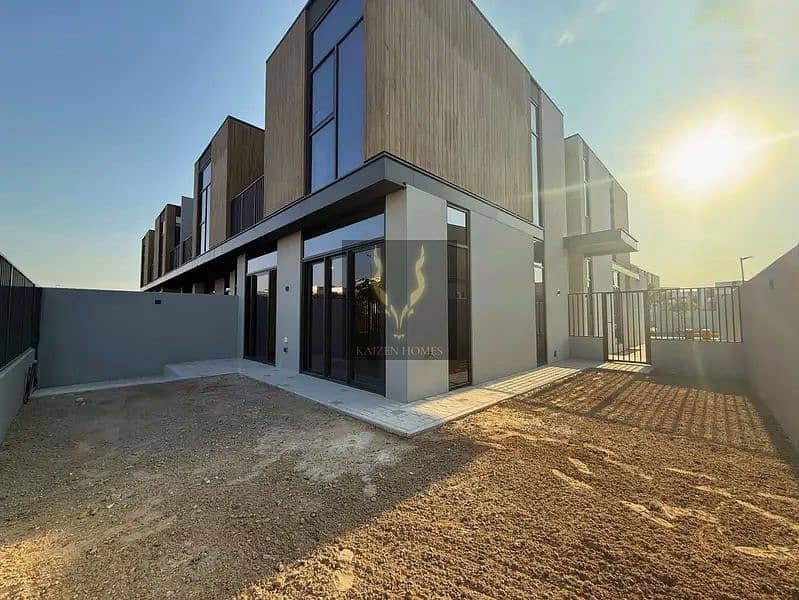 4BR + MAIDS / G+1 / BRAND NEW / CALL NOW