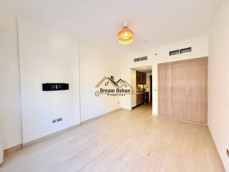 Huge Size - Premium Quality | All Amenities