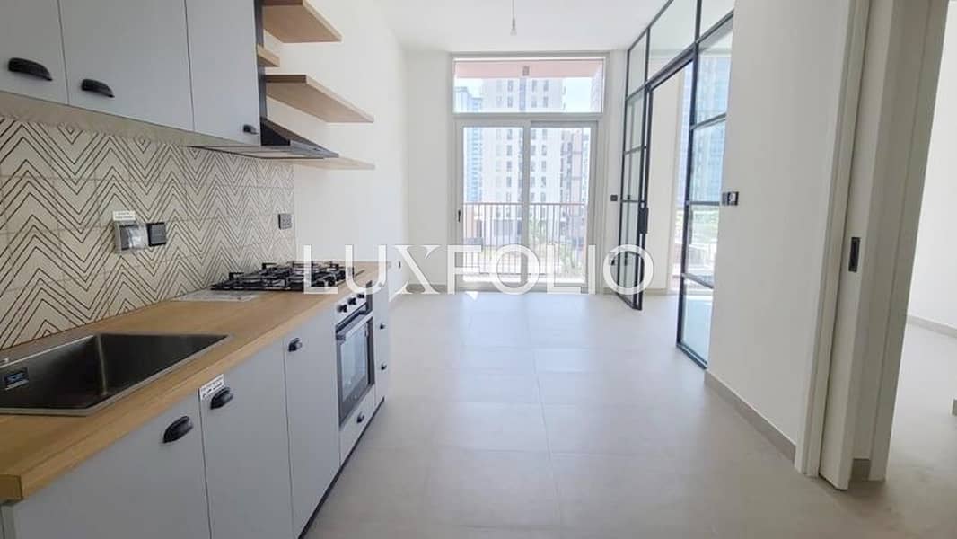 Prime Investment | Modern 1-Bed | Low-Floor Unit