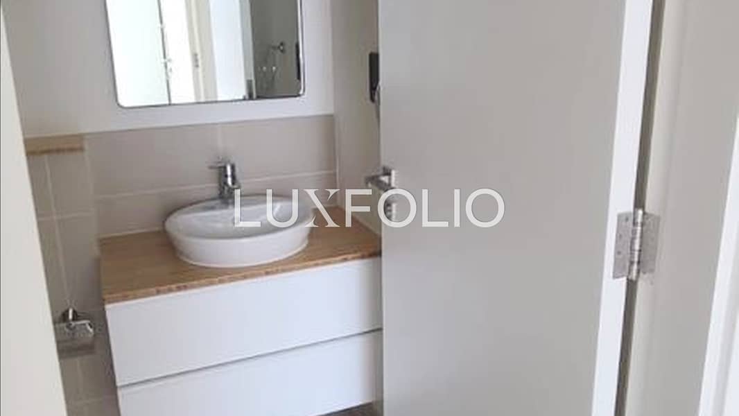 Prime Investment | Modern 1-Bed | Low-Floor Unit