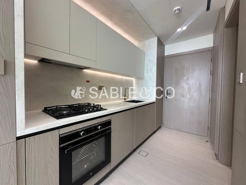 Negotiable | Open views | Handed over - Image 6