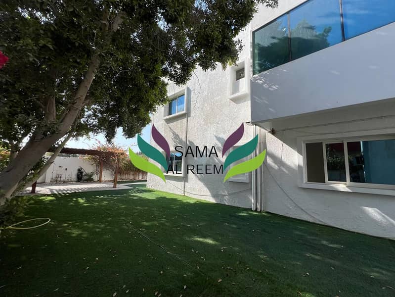 Independent | 4 Bed | Garden | Near Canal | Maid