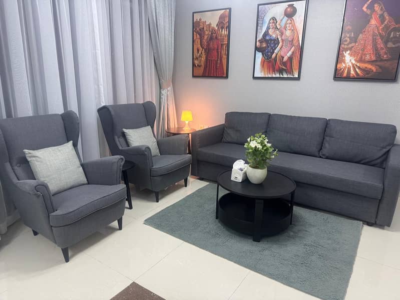 Dubai marina Free housekeeping provided every day ,Monthly 3 bedroom apartment , near JBR beach and metro station