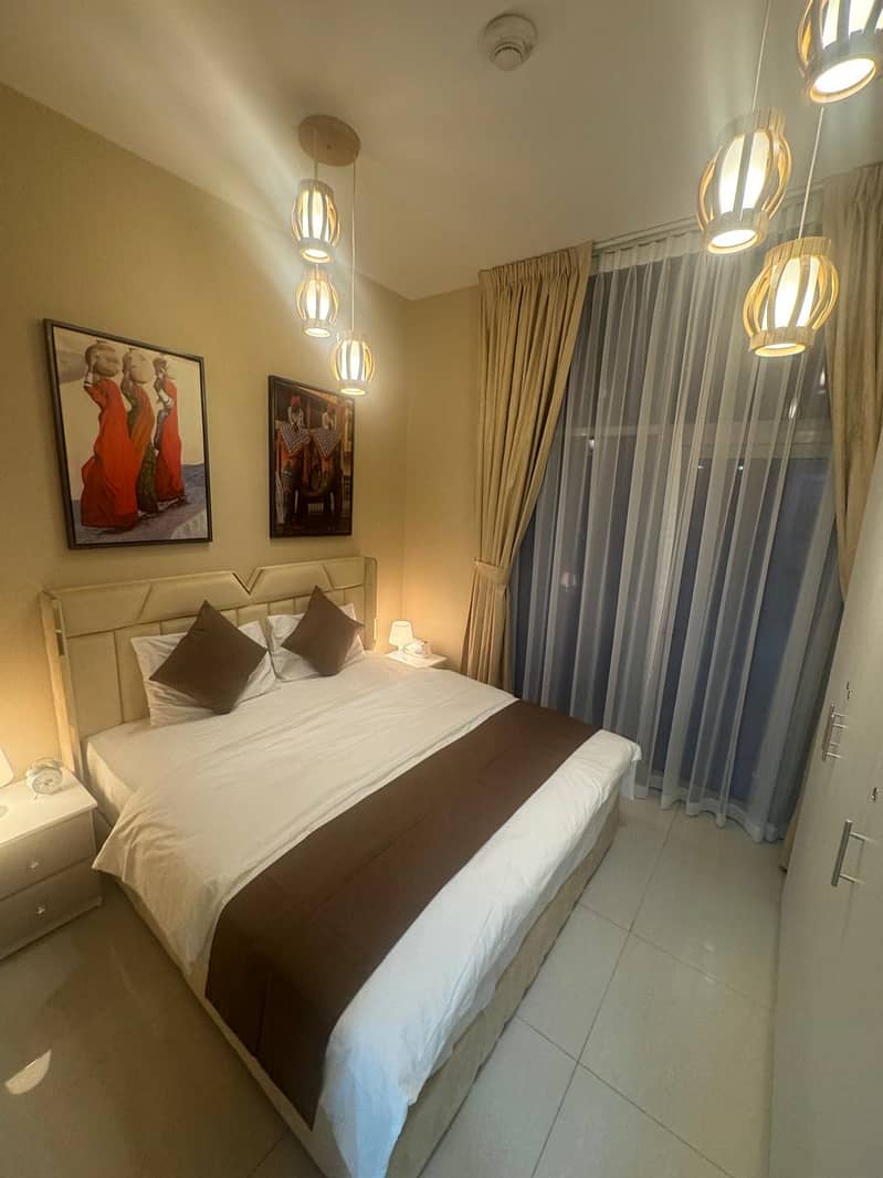 Dubai marina Free housekeeping provided every day ,Monthly 3 bedroom apartment , near JBR beach and metro station - Image 20