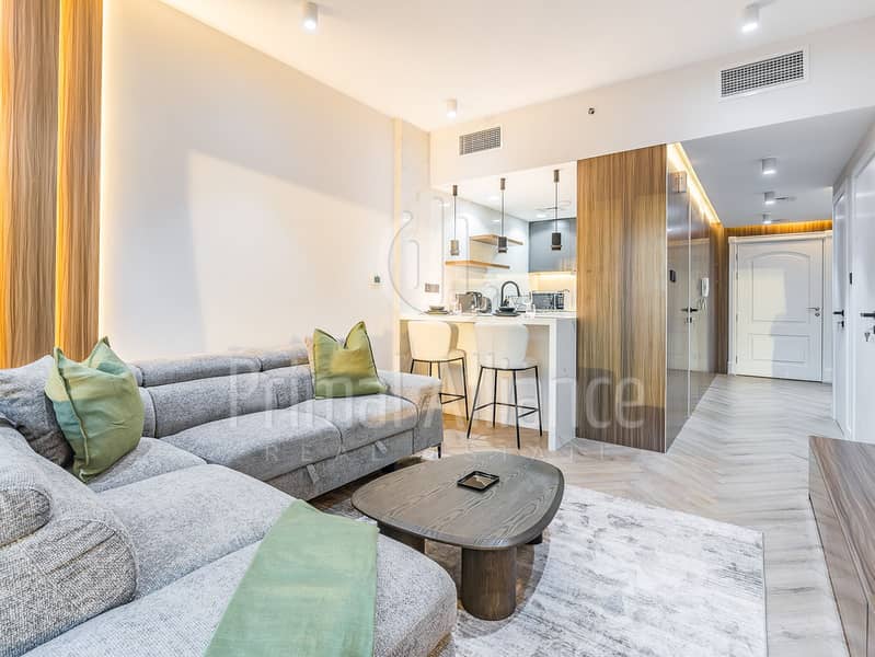 Upgraded | Fully Furnished | VOT