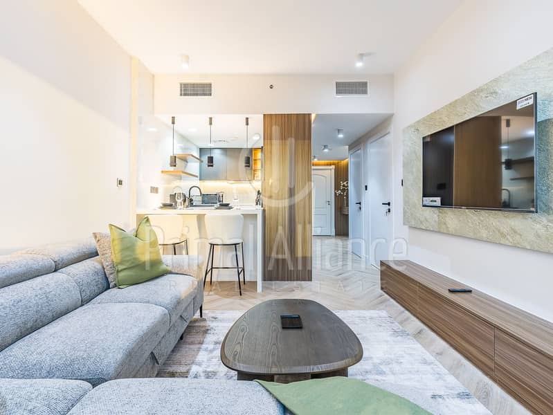 Upgraded | Fully Furnished | VOT