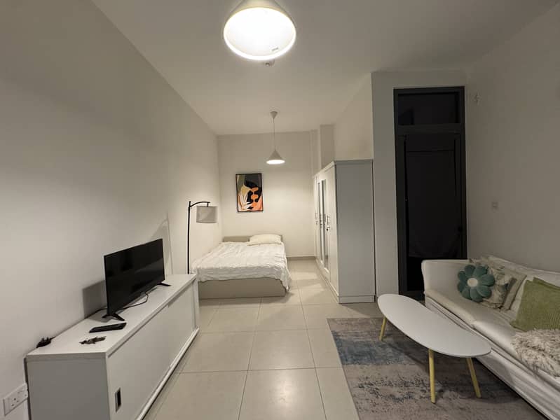 Fully Furnished Studio | Ready To Move In | Midtown