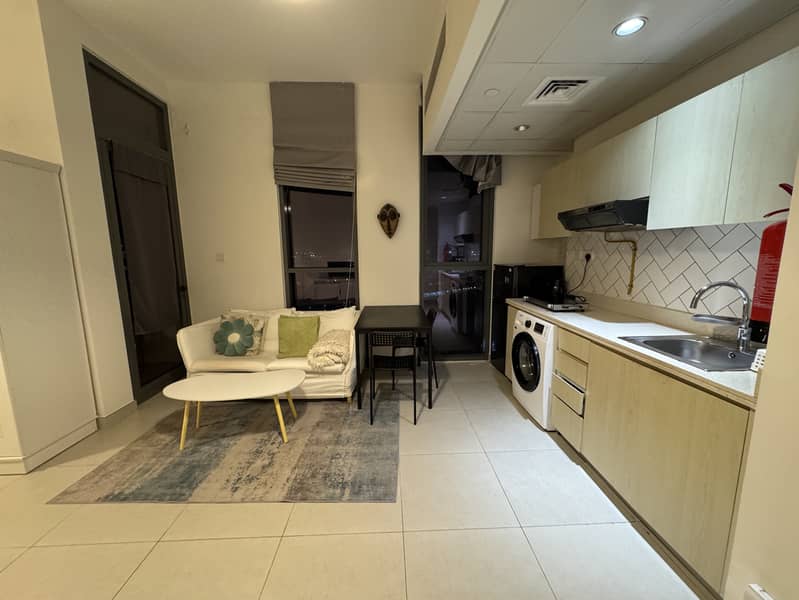 Fully Furnished Studio | Ready To Move In | Midtown