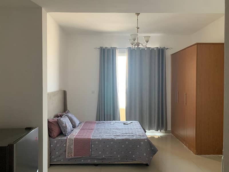 High ROI | Fully Furnished | Pool View | Lakeside - Image 6