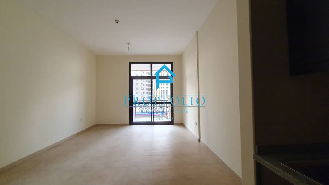 First Week JANUARY I Pool View I Balcony I Wardrobe