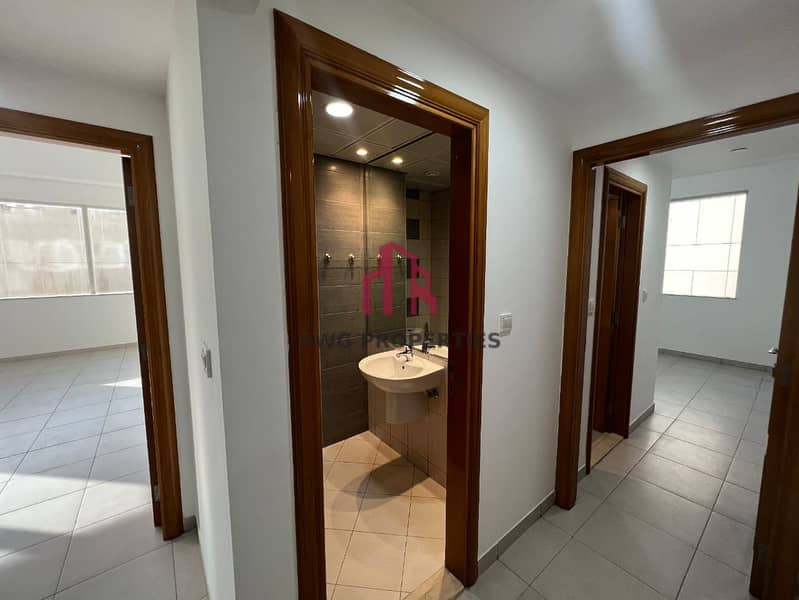 3 Beds Plus Maids| Corner unit| Balcony| Chiller Free| Multiple Options - Image 7