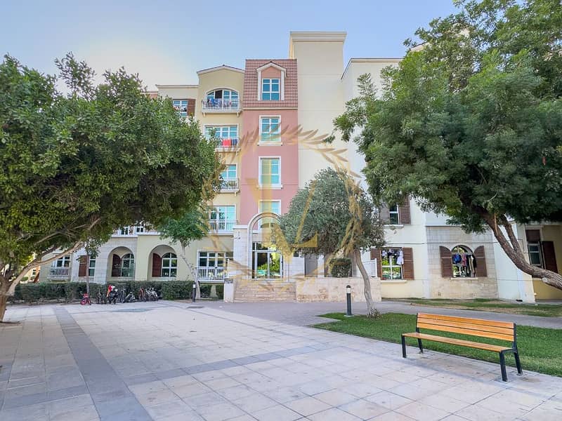 Close to Metro - Fully Equipped Spacious Studio Apartment in Street 3 - 10 mins to Dubai Marina - Image 12