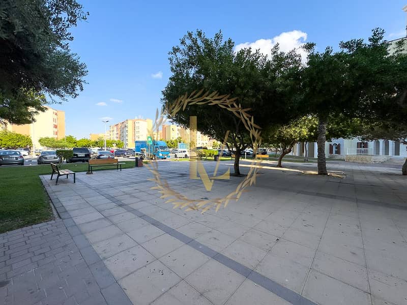 Close to Metro - Fully Equipped Spacious Studio Apartment in Street 3 - 10 mins to Dubai Marina - Image 13