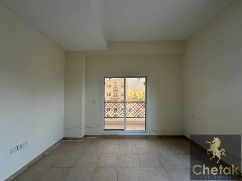 Spacious Layout | Well Maintained | Family Community - Image 6