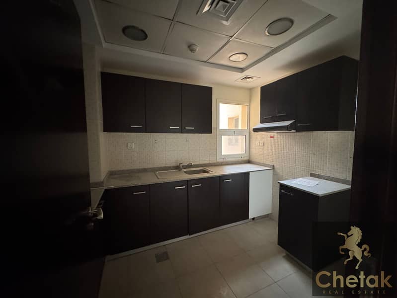 Spacious Layout | Well Maintained | Family Community - Image 8