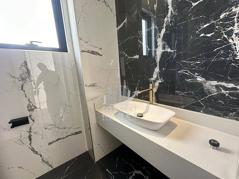 Modern 7BR | Majlis | Maids | Gym | Garden | Pool - Image 16