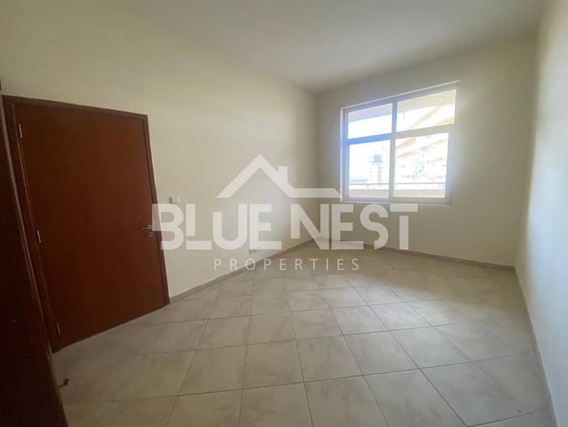 Large 1 BR | Open Kitchen | Ready To Move In