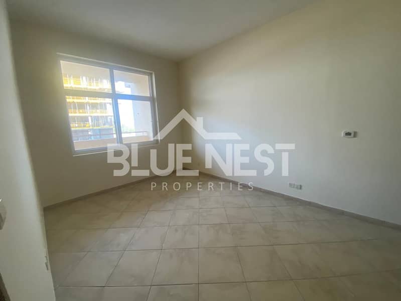 Large 1 BR | Open Kitchen | Ready To Move In