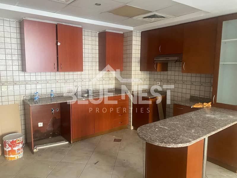 Large 1 BR | Open Kitchen | Ready To Move In - Image 11