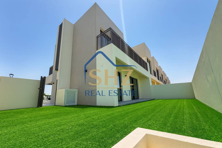 Single Row | Corner | Vacant | Landscaped