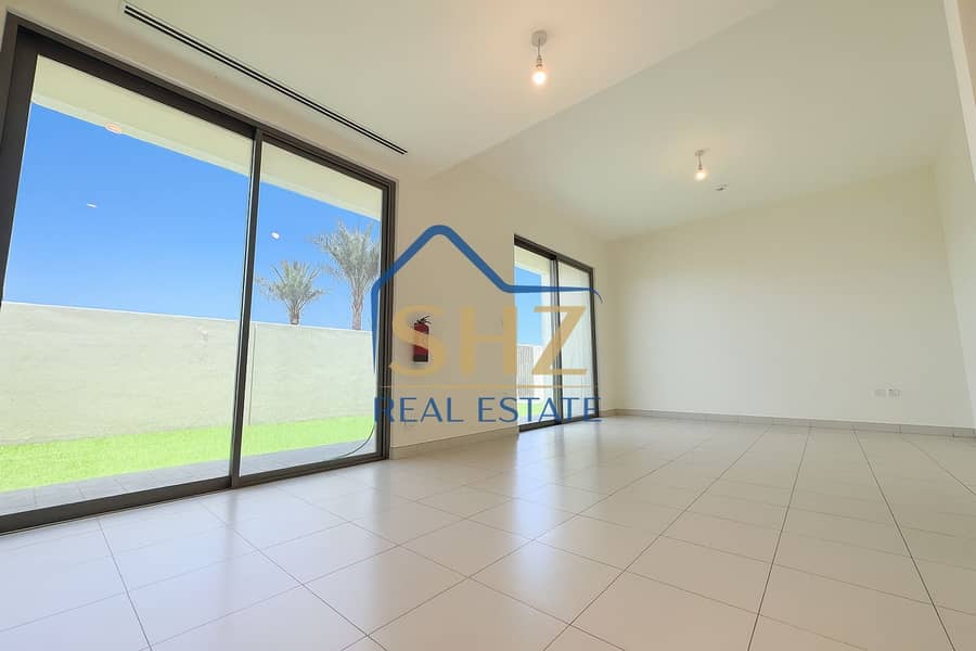 Single Row | Corner | Vacant | Landscaped